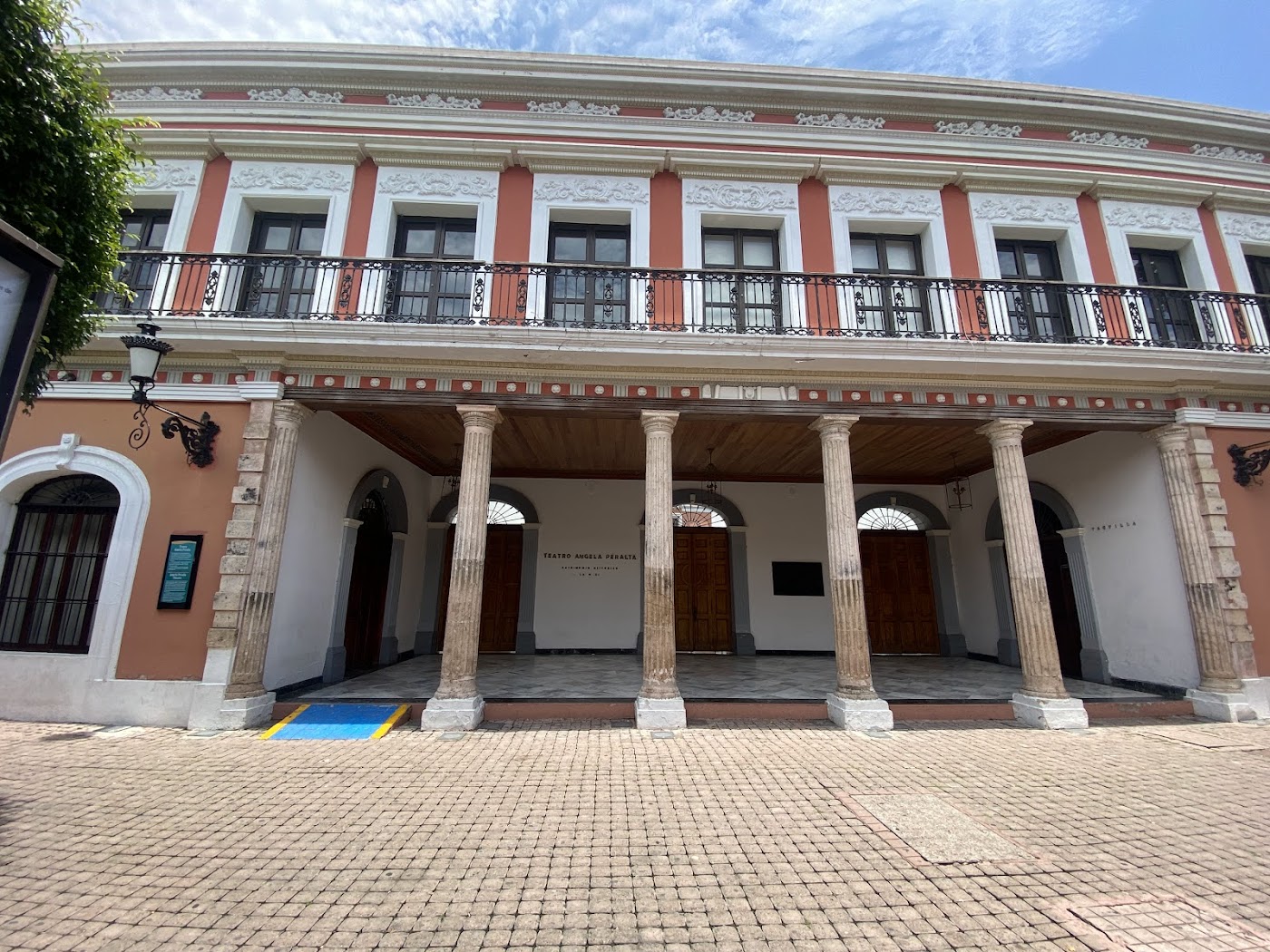Teatro Ángela Peralta, Mazatlán