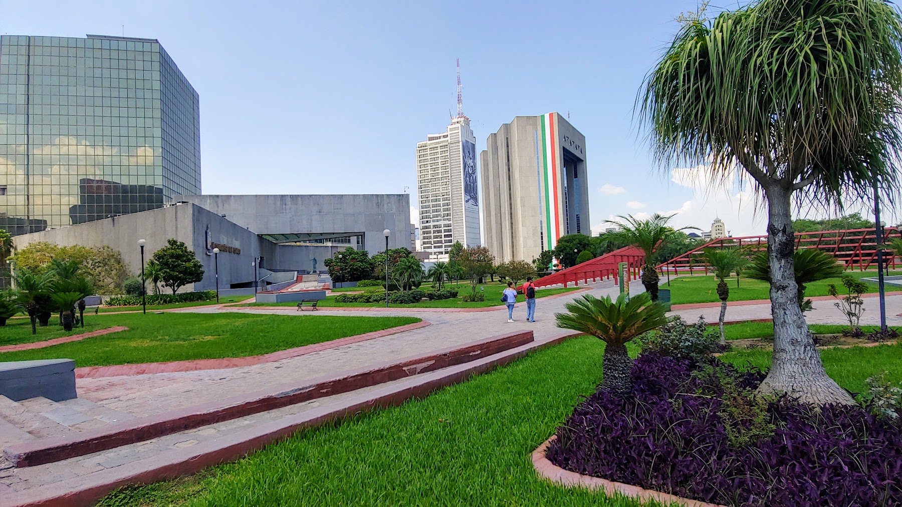 Macroplaza y Faro del Comercio, Monterrey